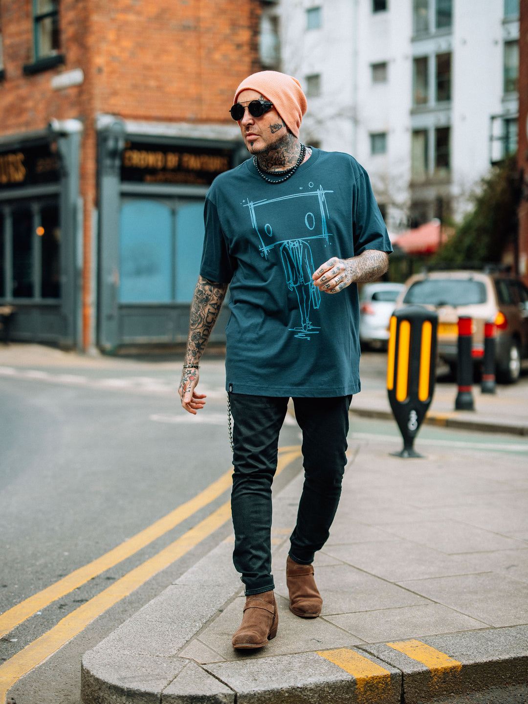 Boxman Oversized Tee - TOMOTO