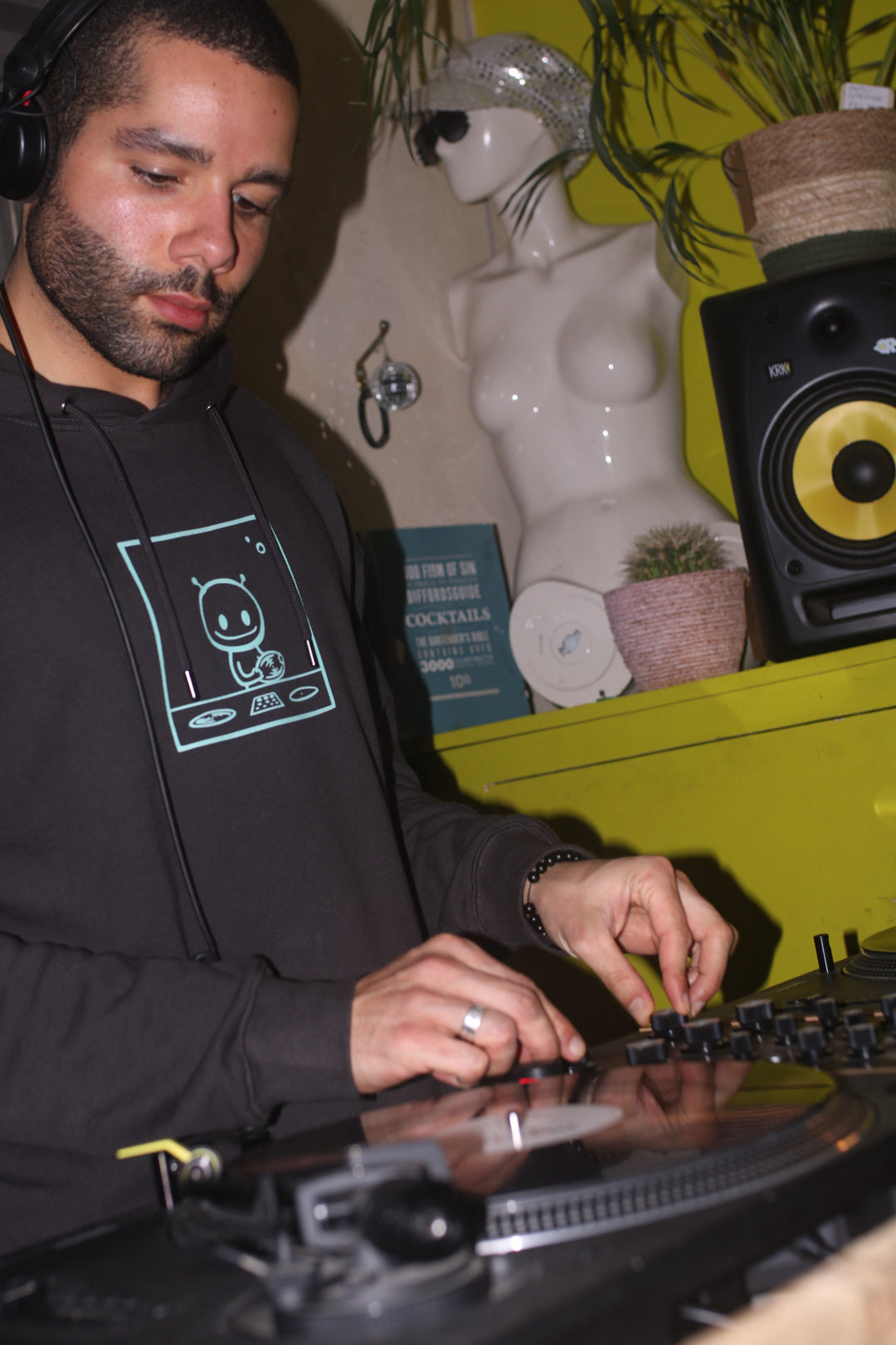 Alien DJ Pullover Hoodie